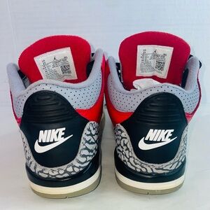 Nike Air Jordan 3 Retro SE Unite (Toddler Size 2Y Shoes) Fired Red Fire Red